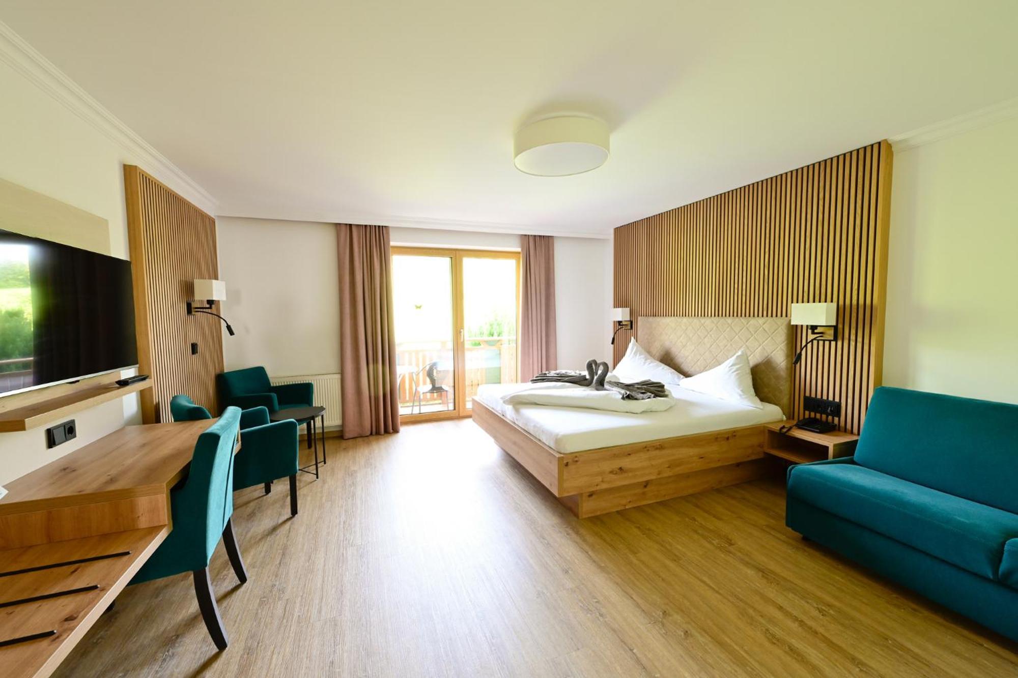 Ferienhotel Hofer Superior Strass im Attergau Dış mekan fotoğraf